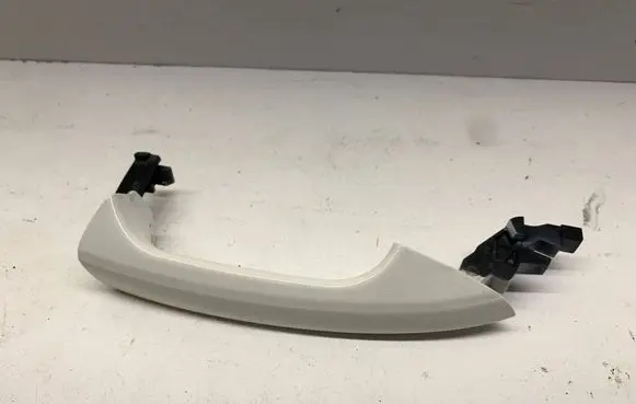 Mercedes-Benz A W176 Front door exterior handle A2047600270 2680RRR