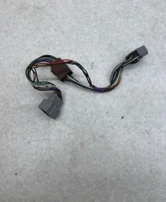 Volvo S60 EUR ISO radio connector 