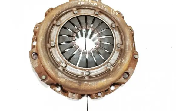 Opel Astra F Pressure plate 