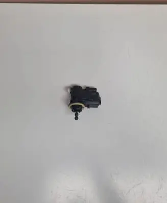 Nissan Qashqai Headlight level adjustment motor 92001203