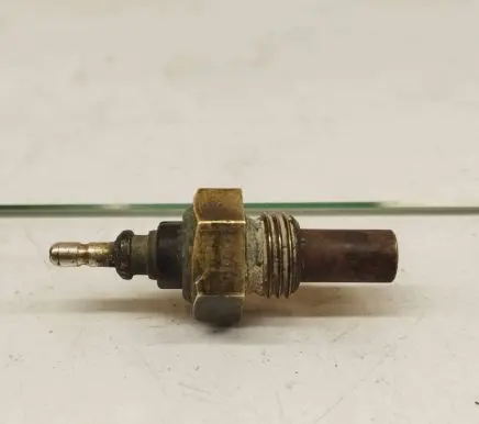 Mercedes-Benz S W126 Coolant temperature sensor 0055421017 801-20-1 VDO801-20-1