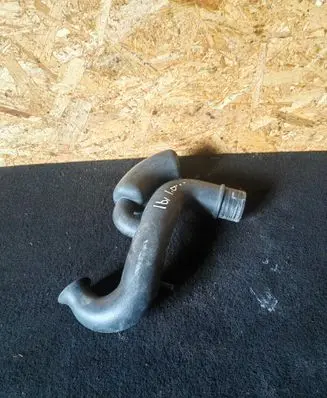 Seat Ibiza IV (6J,6P) Air intake duct part 04C129618F