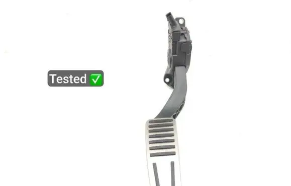 Maserati Quattroporte Accelerator throttle pedal 04861716AD