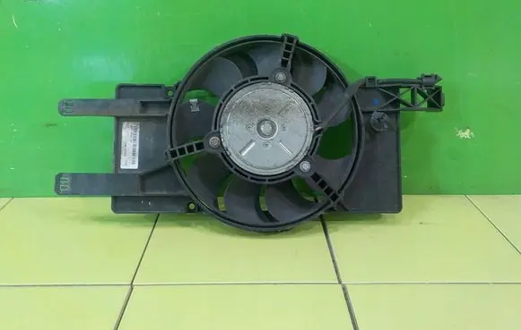 Ford Focus Fan set 8V618C607SB