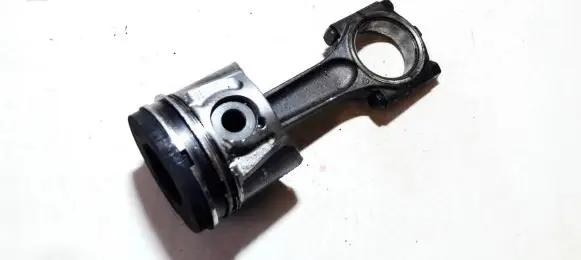 Citroen C8 Piston with connecting rod 085190