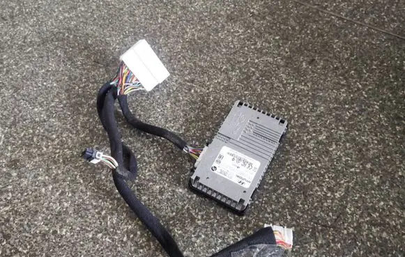 Hyundai Santa Fe Wireless charging module 95560s1000 3L2B301000