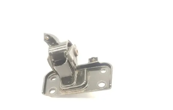 Toyota Auris 150 Gearbox mount AV84685