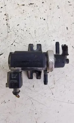 Volkswagen Golf IV Turbo solenoid valve 1J0906627