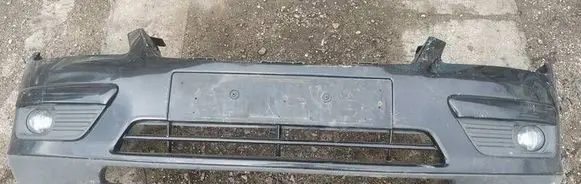 Ford Focus Front bumper juodas