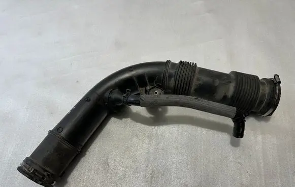 Volvo S90, V90 Intercooler hose/pipe 31657341