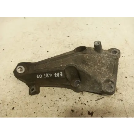 BMW 1 E81 E87 Engine mounting bracket 2211676030704