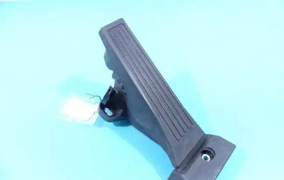 KIA Optima Accelerator throttle pedal 10733A1-D4200 IMPRK1344472