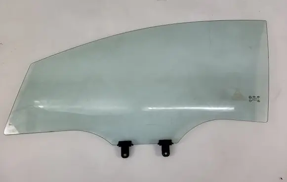 KIA Rio Front door window glass four-door