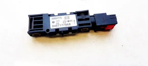 Chrysler Pacifica Airbag deployment crash/impact sensor 04671779AB 04684775