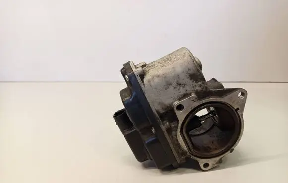 Volkswagen PASSAT B6 EGR valve 03L131501D
