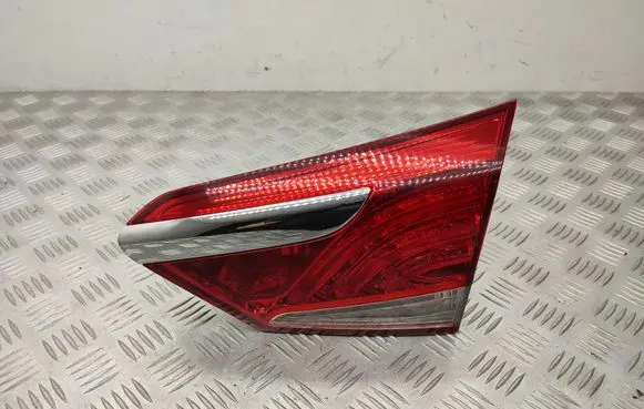 Hyundai i40 Tailgate rear/tail lights 924043Z001