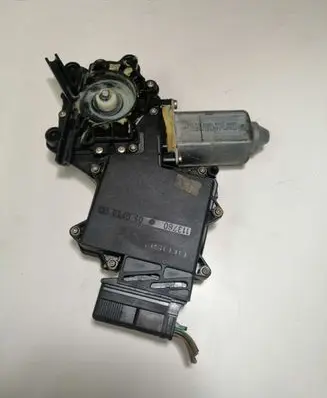 Volkswagen Sharan Rear door window regulator motor 05075501