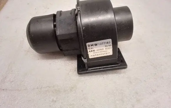BMW 7 E23 Turbine electric control actuator 11651277183