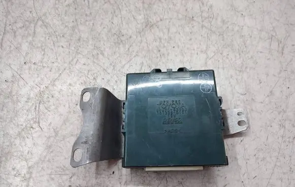 Lexus IS 220D-250-350 Power management control unit 8967053030 1012380101