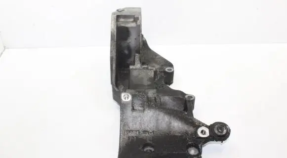Volkswagen PASSAT CC Generator/alternator bracket 03L903143D