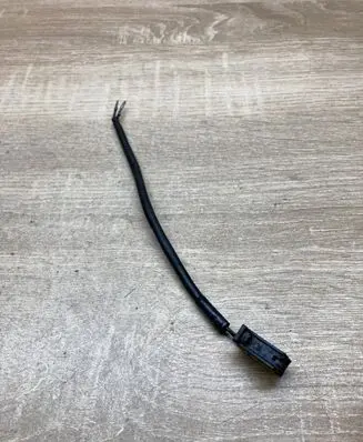 BMW 1 E81 E87 Plug wire 6906533