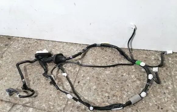 Lexus ES 250 - 300 - 330 Rear door wiring loom 82154 T1786 33390
