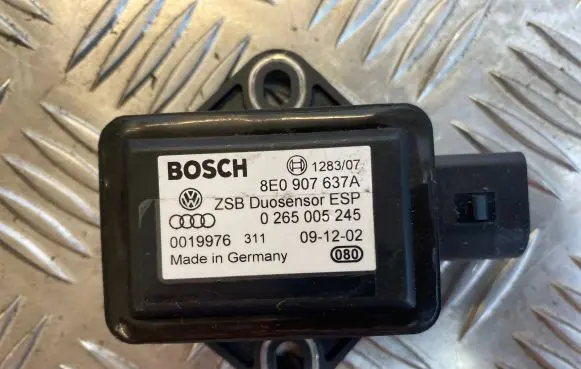 Audi A6 S6 C5 4B ESP acceleration yaw rate sensor 8E0907637A 0265005245 0019976