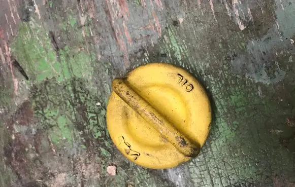 Opel Vectra C Oil filler cap 55187763