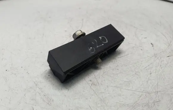 BMW 5 F10 F11 Battery bracket 7592923 61217592923