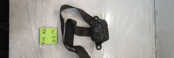 Mazda 626 Rear seatbelt 79846648