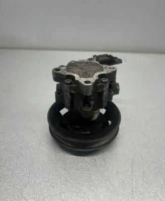 Audi A6 S6 C5 4B Power steering pump 91128