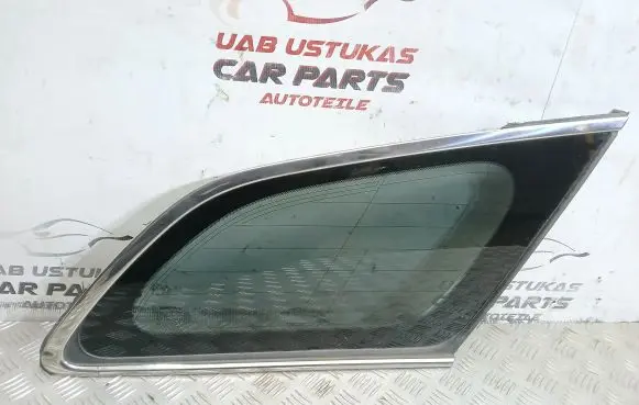 Toyota Avensis T270 Rear side window