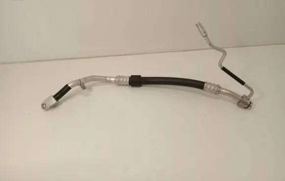 Audi A4 S4 B9 Air conditioning (A/C) pipe/hose 8W1816740