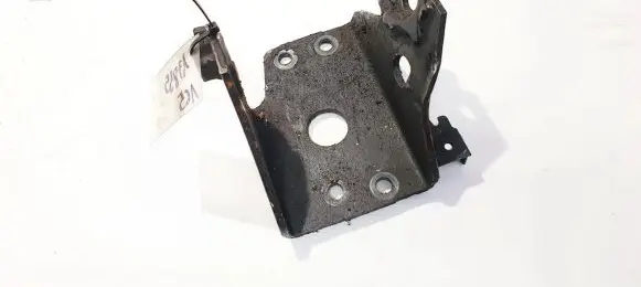Nissan Murano Z50 Engine mounting bracket