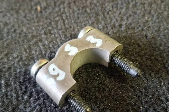 BMW 5 E39 Camshaft holder 