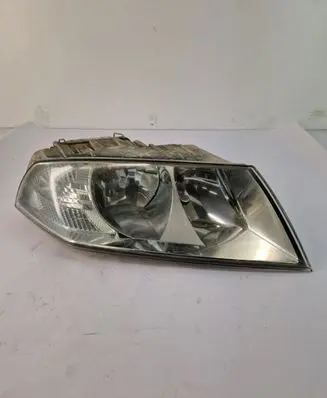 Skoda Octavia Mk2 (1Z) Headlight/headlamp