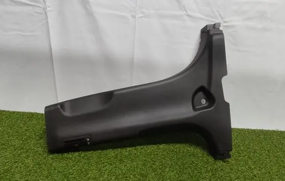 Hyundai Santa Fe (B) pillar trim (bottom) 858354Z000