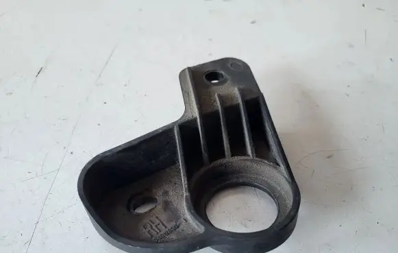 Opel Insignia B Radiator support slam panel bracket 84012896