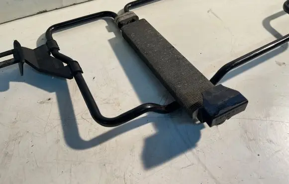 Mercedes-Benz E W211 Power steering radiator A2115040940