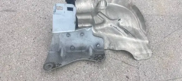 BMW M5 Other engine bay part 7847579 13717847579