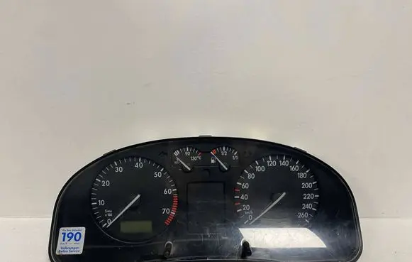 Volkswagen PASSAT B5 Speedometer (instrument cluster) 09051949902