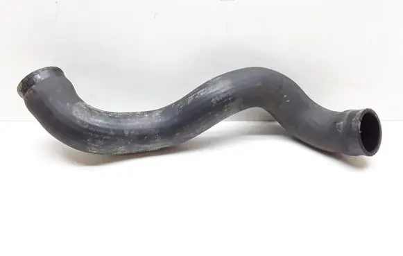 Volvo XC90 Intercooler hose/pipe 30645935