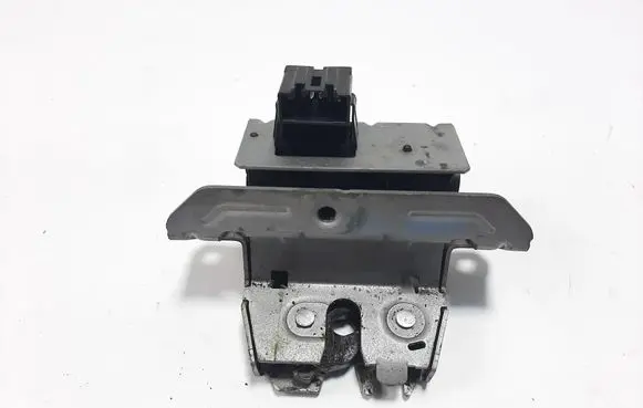 Volvo XC70 Tailgate/trunk/boot lock/catch/latch 31333541