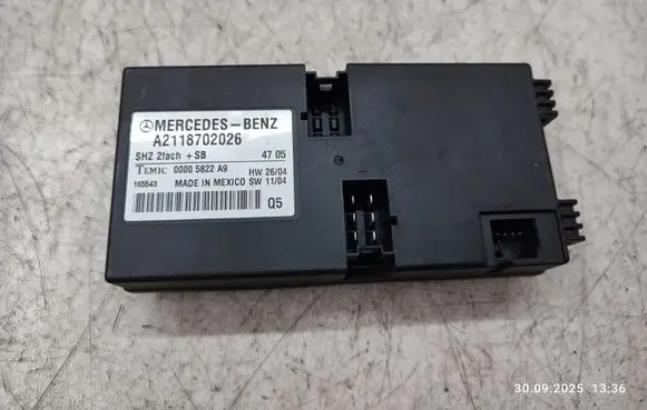 Mercedes-Benz R W251 Seat control module A2118702026