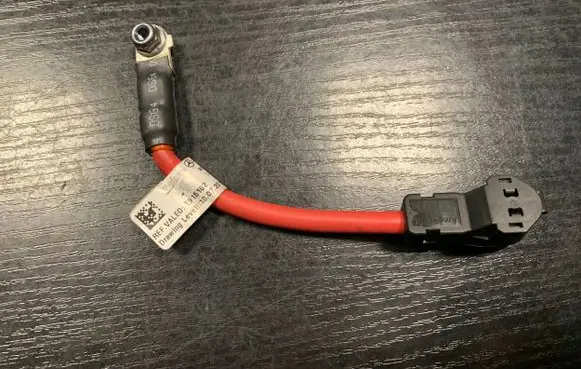 Positive cable (battery)