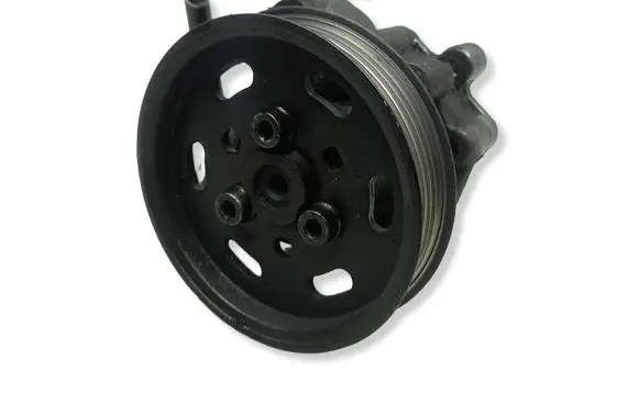 Volkswagen Golf IV Power steering pump 1J0422154AKASACJA 1J0422154A