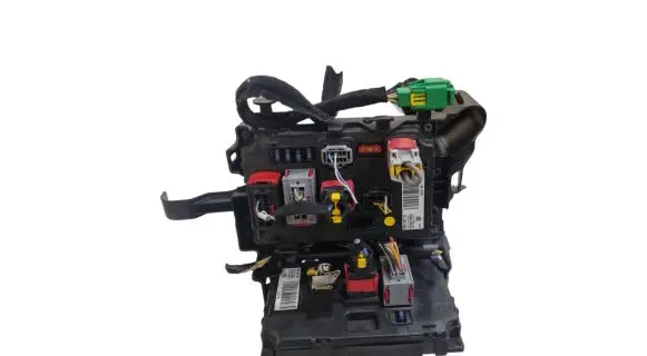 Peugeot 407 Fuse module 9655471980 9655471880