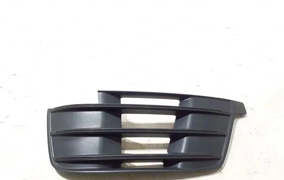 Audi Q7 4M Front bumper lower grill 4M0807681D