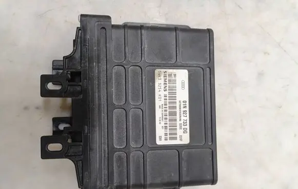 Audi A6 S6 C5 4B Gearbox control unit/module 01N927733DG 5WK33254K01