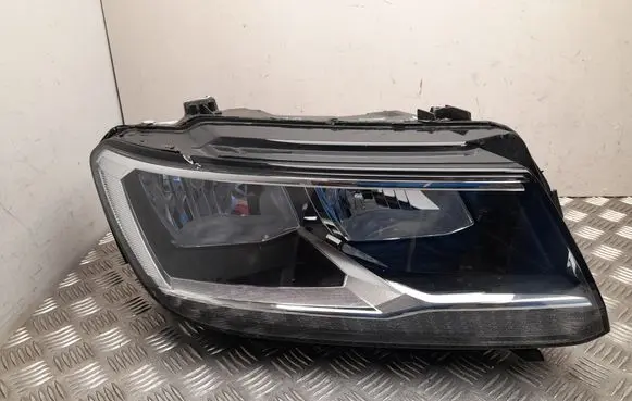 Volkswagen Tiguan Headlight/headlamp 5NB941006B